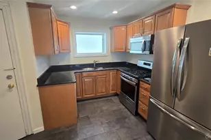 229 E Walnut St, Long Beach, NY 11561 - Photo 4