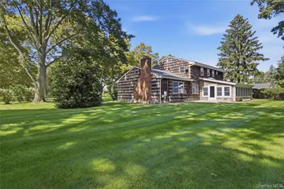 4 Farmington Court, Huntington Station, NY 11746 - Photo 26