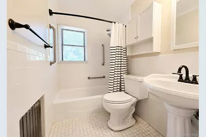 9 McGaw Avenue, Lake Grove, NY 11755 - Photo 6