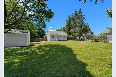 9 McGaw Avenue, Lake Grove, NY 11755 - Photo 18