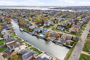 204 Bayview Ave, Massapequa, NY 11758 - Photo 44