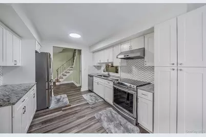 23 Essex Drive, Coram, NY 11727 - Photo 12