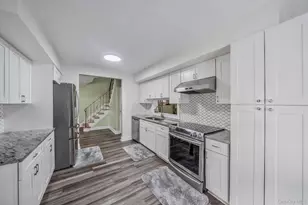 23 Essex Dr, Coram, NY 11727 - Photo 12