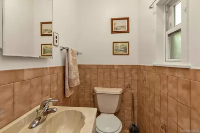 343 Nassau Boulevard, New Hyde Park, NY 11040 - Photo 10