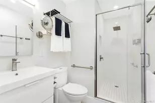 37 Bayview Walk, Cherry Grove, NY 11782 - Photo 16