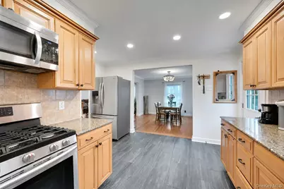 4 Interlaken Avenue, New Rochelle, NY 10801 - Photo 10