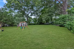 1142 Bay Shore Ave, Bay Shore, NY 11706 - Photo 18