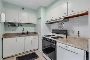 1142 Bay Shore Ave, Bay Shore, NY 11706 - Photo 10