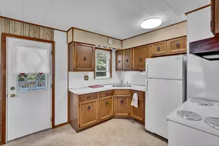 19 Poplar Pl, Glen Cove, NY 11542 - Photo 12