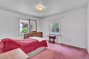 19 Poplar Pl, Glen Cove, NY 11542 - Photo 10