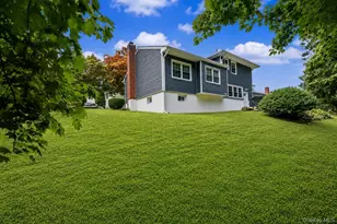 9 Elmwood Rd, White Plains, NY 10605 - Photo 22