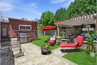 [Address not provided], Floral Park, NY 11001 - Photo 34