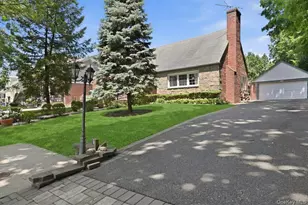 [Address not provided], Floral Park, NY 11001 - Photo 2