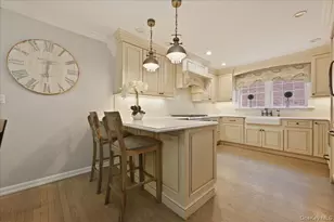 [Address not provided], Floral Park, NY 11001 - Photo 16