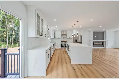 65 Superior Street, Port Jefferson Station, NY 11776 - Photo 10