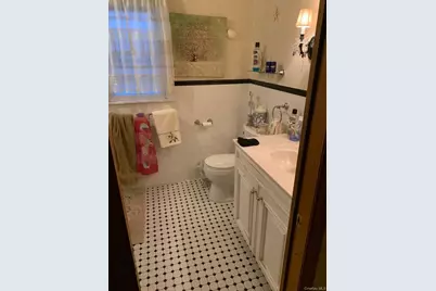 2210 New York Avenue, Huntington Station, NY 11746 - Photo 12