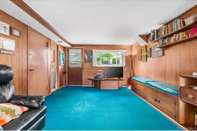 279 N Kentucky Avenue, Massapequa, NY 11758 - Photo 20