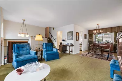279 N Kentucky Avenue, Massapequa, NY 11758 - Photo 6