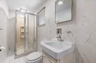 279 N Kentucky Ave, Massapequa, NY 11758 - Photo 18