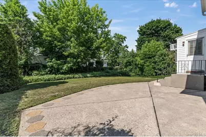 279 N Kentucky Avenue, Massapequa, NY 11758 - Photo 24