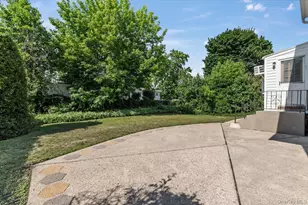 279 N Kentucky Ave, Massapequa, NY 11758 - Photo 24
