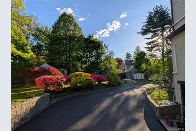 294 Lincoln Avenue, New Rochelle, NY 10801 - Photo 26