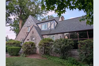 294 Lincoln Avenue, New Rochelle, NY 10801 - Photo 2