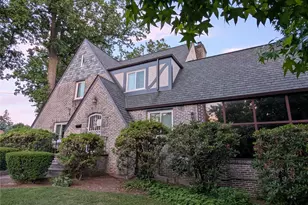 294 Lincoln Ave, New Rochelle, NY 10801 - Photo 2