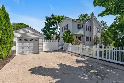 2 East Court, Bethpage, NY 11714 - Photo 24