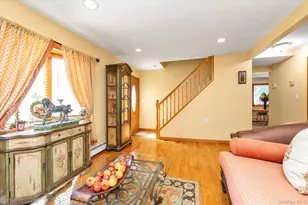 2 East Ct, Bethpage, NY 11714 - Photo 2