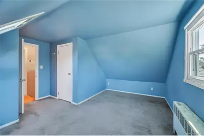 34 Oak Street, Hicksville, NY 11801 - Photo 18