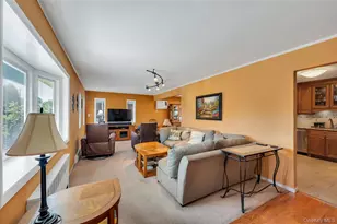 34 Oak St, Hicksville, NY 11801 - Photo 2