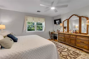 42 Knolls Dr, Stony Brook, NY 11790 - Photo 12