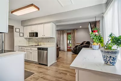 31 Artist Lake Boulevard, Middle Island, NY 11953 - Photo 8