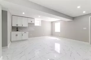3321 Fish Ave, Bronx, NY 10469 - Photo 20