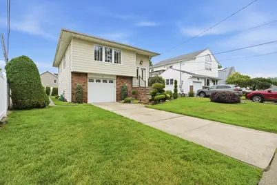 6 N Park Drive, Massapequa, NY 11758 - Photo 2