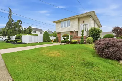 6 N Park Drive, Massapequa, NY 11758 - Photo 22