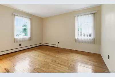 6 N Park Drive, Massapequa, NY 11758 - Photo 10