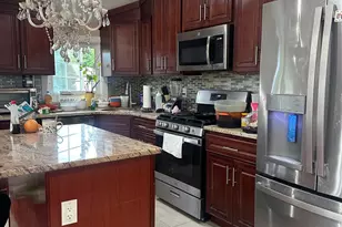 127-20 160th St, Jamaica, NY 11434 - Photo 4