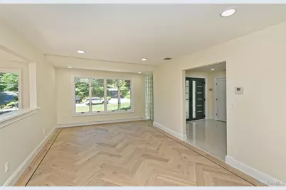 3 Jacobs Path, Melville, NY 11747 - Photo 16