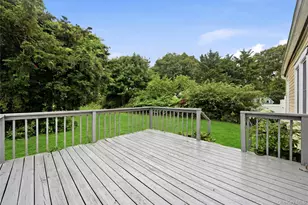 17 Riverside St, Amityville, NY 11701 - Photo 12