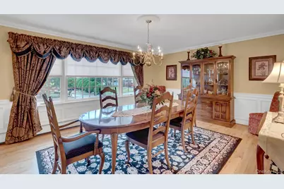 9 Briar Path, East Setauket, NY 11733 - Photo 8