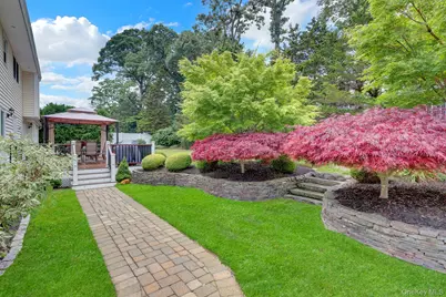 9 Briar Path, East Setauket, NY 11733 - Photo 34