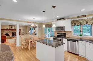9 Briar Path, East Setauket, NY 11733 - Photo 18