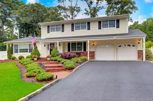 9 Briar Path, East Setauket, NY 11733 - Photo 2