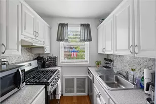 61-26 255th, Little Neck, NY 11362 - Photo 12