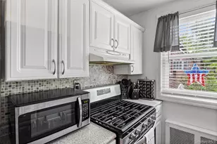 61-26 255th, Little Neck, NY 11362 - Photo 14