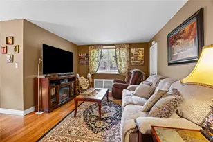 61-26 255th, Little Neck, NY 11362 - Photo 16