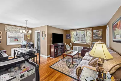 61-26 255th #upper, Little Neck, NY 11362 - Photo 24