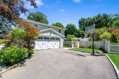 10 The Knolls, Locust Valley, NY 11560 - Photo 4
